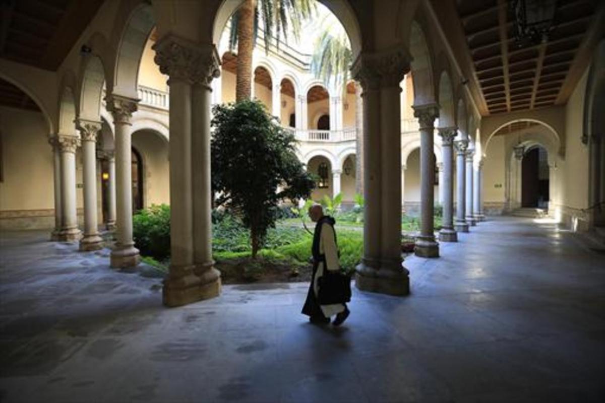 "No és cert que el Bisbat de Barcelona vulgui 'treure’s del damunt' el Museu de Geologia del Seminari" "No és cert que el Bisbat de Barcelona vulgui 'treure’s del damunt' el Museu de Geologia del Seminari"
