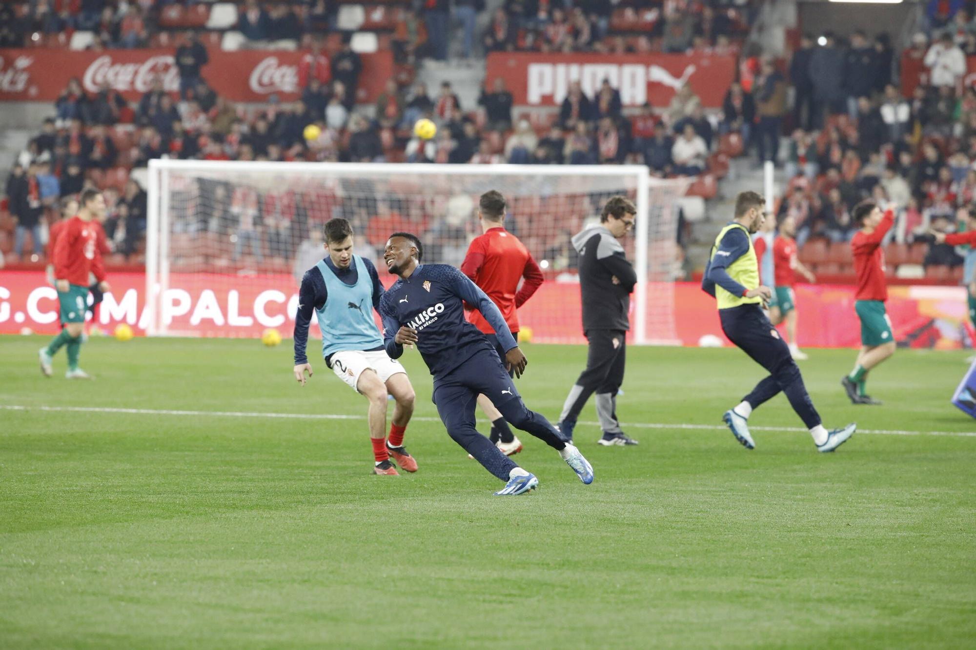 Así fue el partido entre el Sporting y el Racing de Ferrol