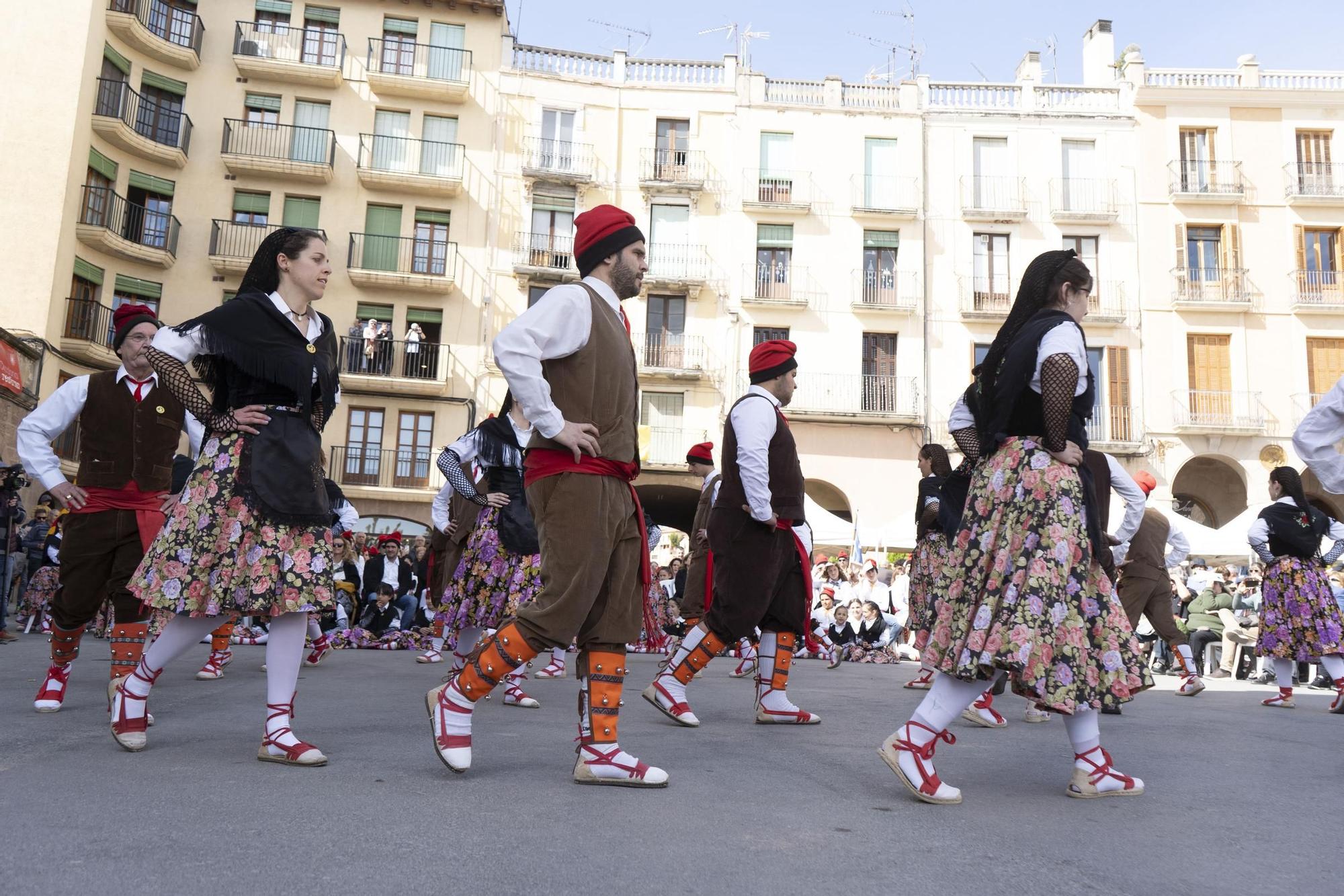 Totes les imatges de la trobada de balls de cascavells de Cardona