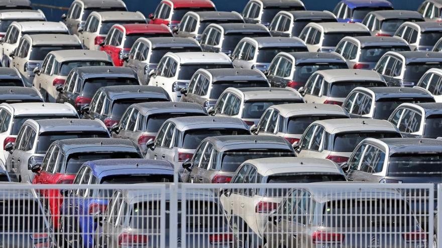 Coches de Citroën en Bouzas. // Marta G. Brea