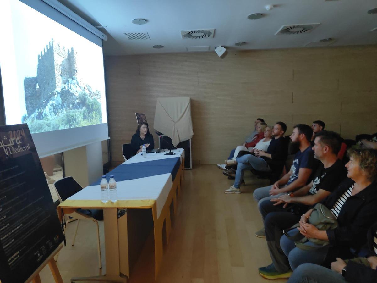 Ulloa ofreció la conferencia en el Museo de Cerámica de l’Alcora.