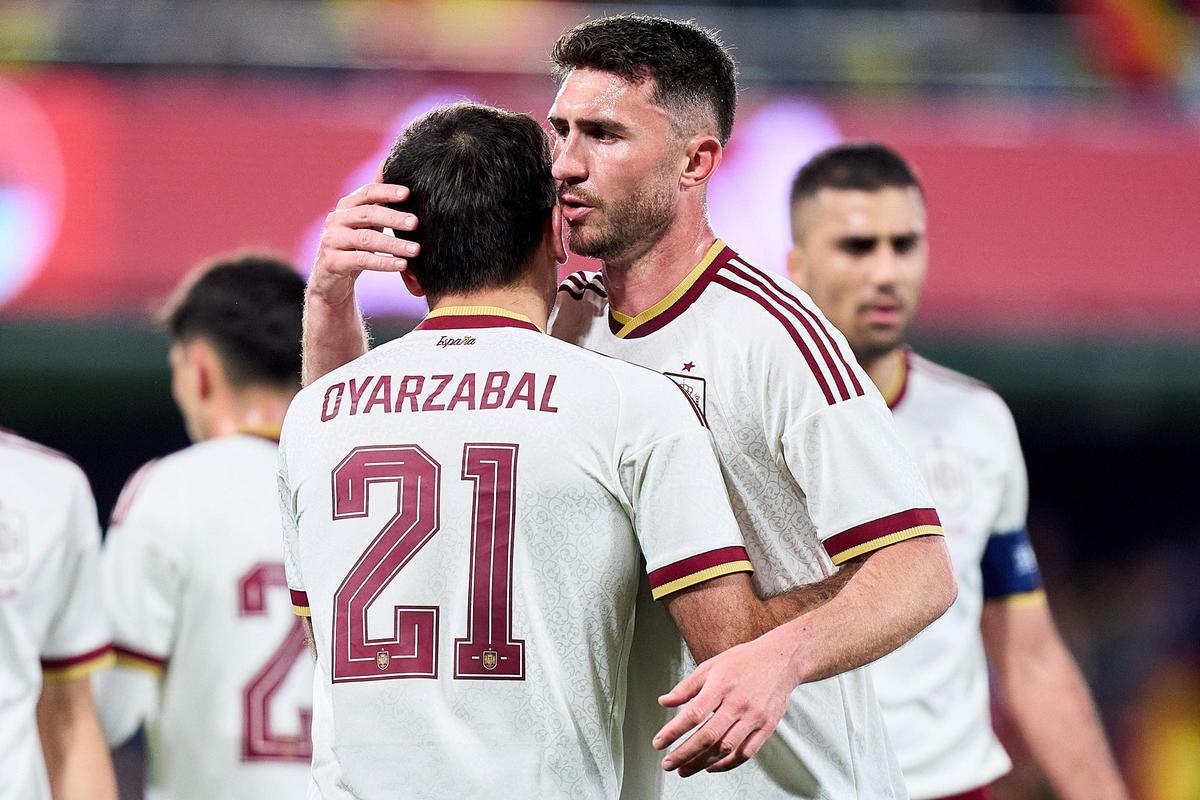 La selección española goleó a Serbia en La Cerámica