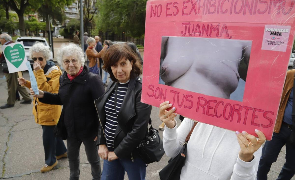 La manifestación por la sanidad andaluza, en imágenes