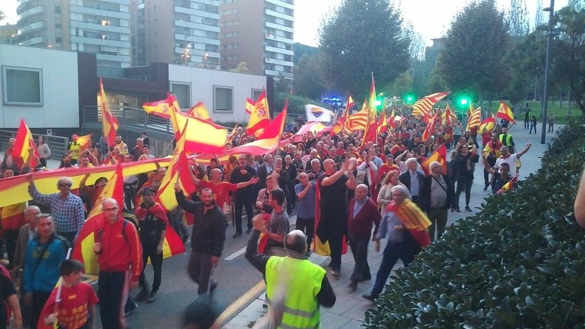 Imatge de la manifestació a favor de la unitat d’Espanya que s’ha celebrat aquest dissabte a Mataró. 