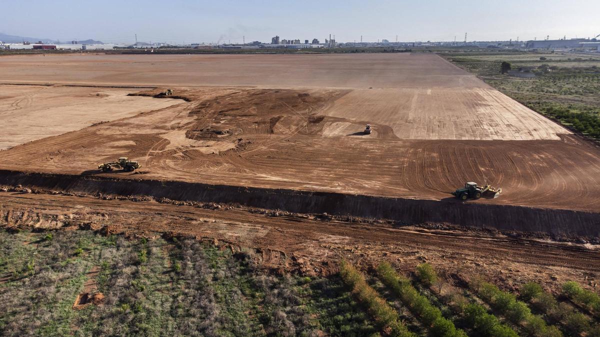 Avance de los trabajos de preparación de los terrenos de la gigafactoría.