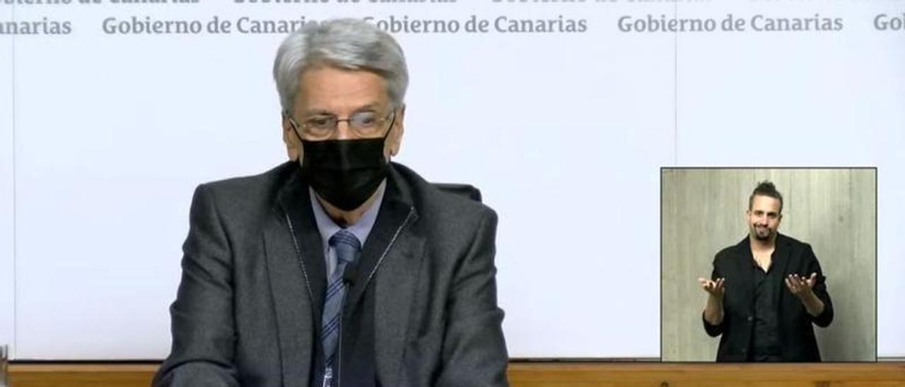 El consejero portavoz Julio Pérez, durante la rueda de prensa de este jueves.