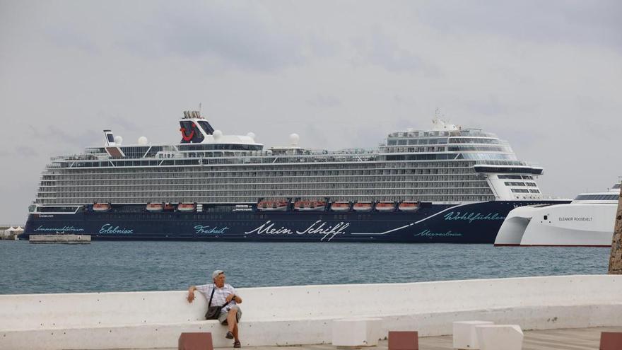 Tres cruceros coincidirán en el puerto de Ibiza dos días del mes de mayo