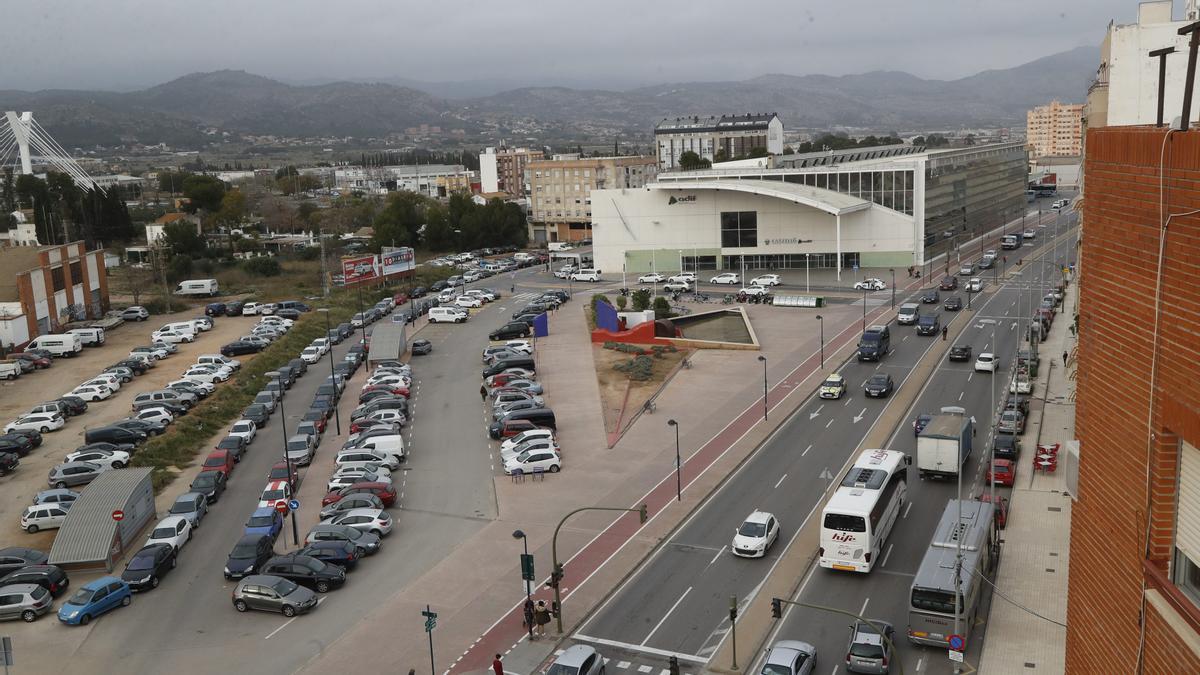 Imagen de la estación y sus alrededores donde se ubicará el nuevo aparcamiento.