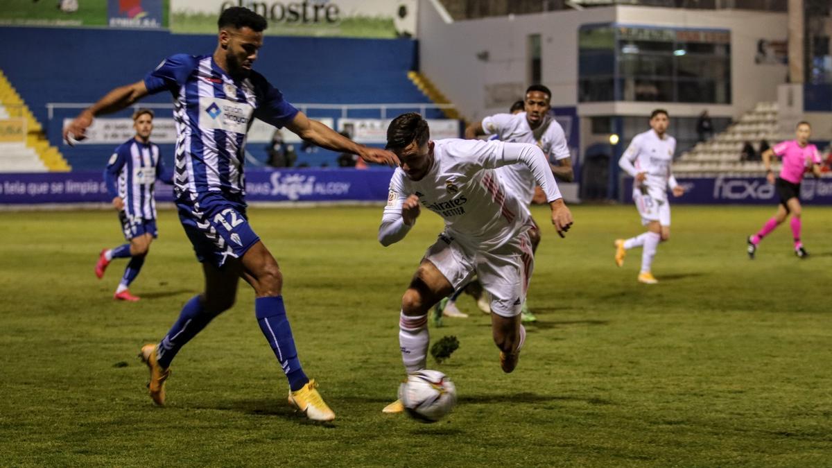 Alcoyano - Real Madrid: El Alcoyano hace historia y elimina al Madrid de la Copa del Rey (2-1)