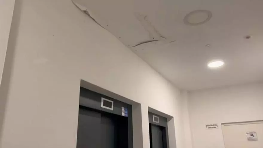 Humedades en edificio de viviendas de Tamaraceite