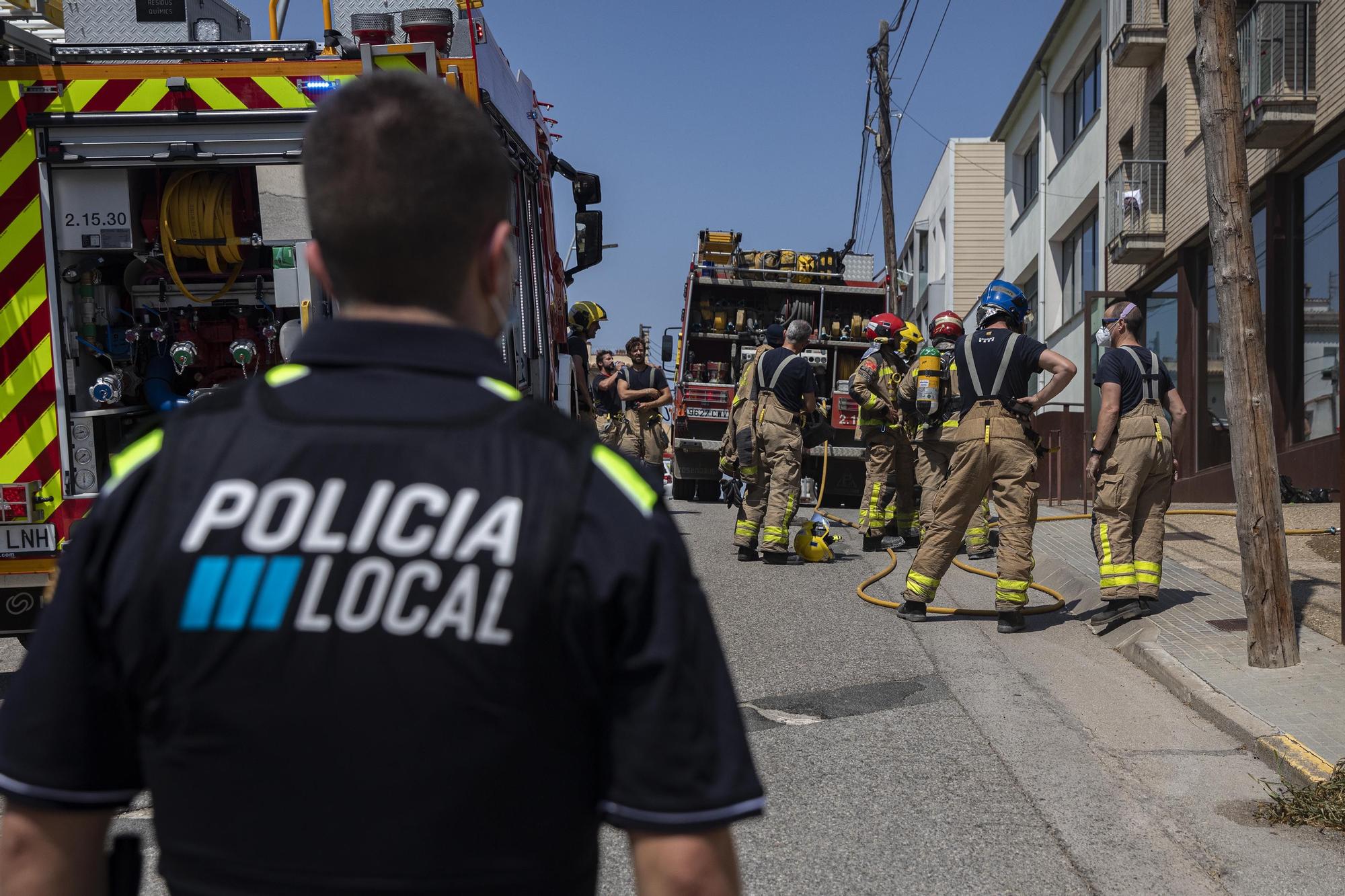 Desallotgen un bloc de pisos a Vidreres per un incendi en la instal·lació elèctrica