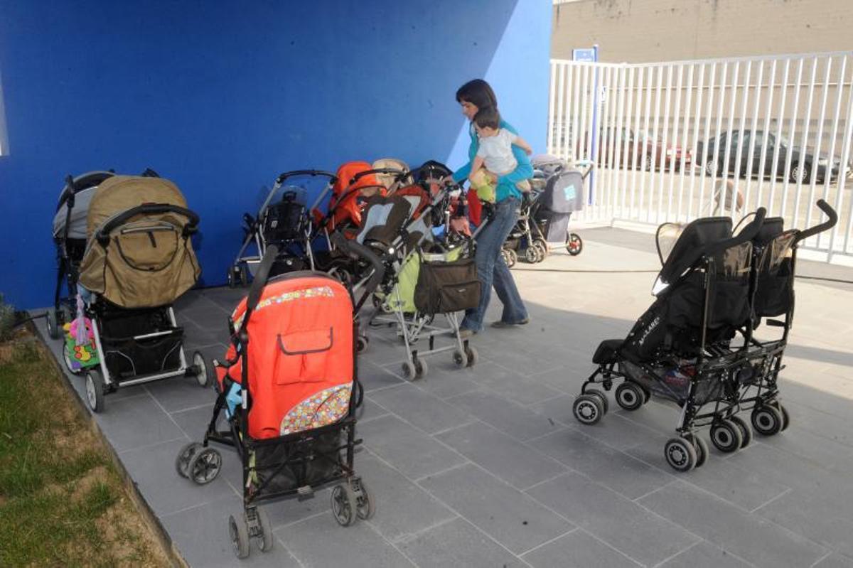 Carritos en una guardería.   | // VÍCTOR ECHAVE