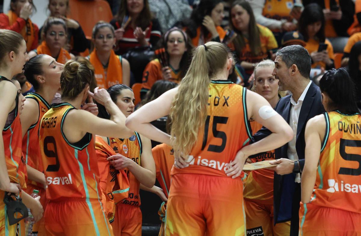 Remontada 'taronja' y a cuartos de final de la Euroliga