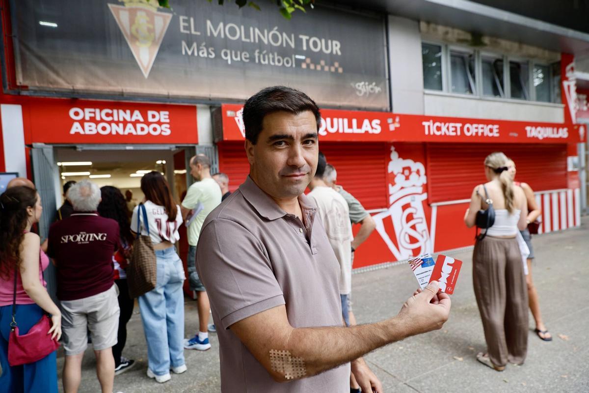 EN IMÁGENES: El Sporting abre la campaña de altas con 350 nuevos socios en las dos primeras horas: "Hay que confiar siempre"