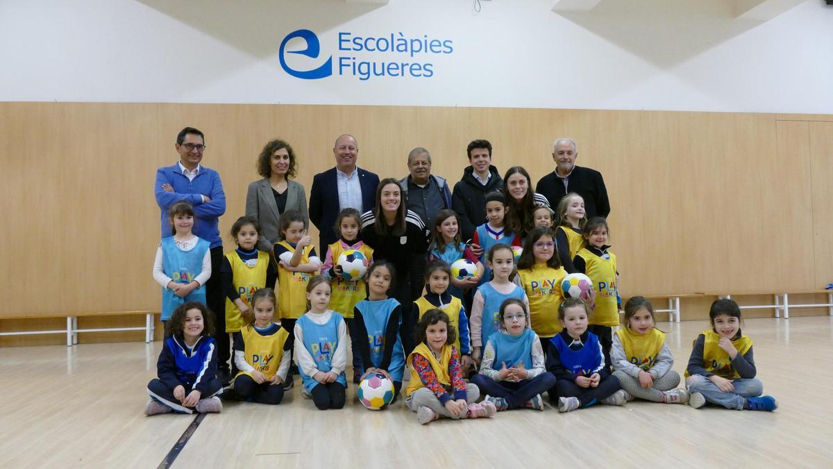 Les Playmakers d’Escolàpies Figueres reben la visita de la Federació Catalana de Futbol