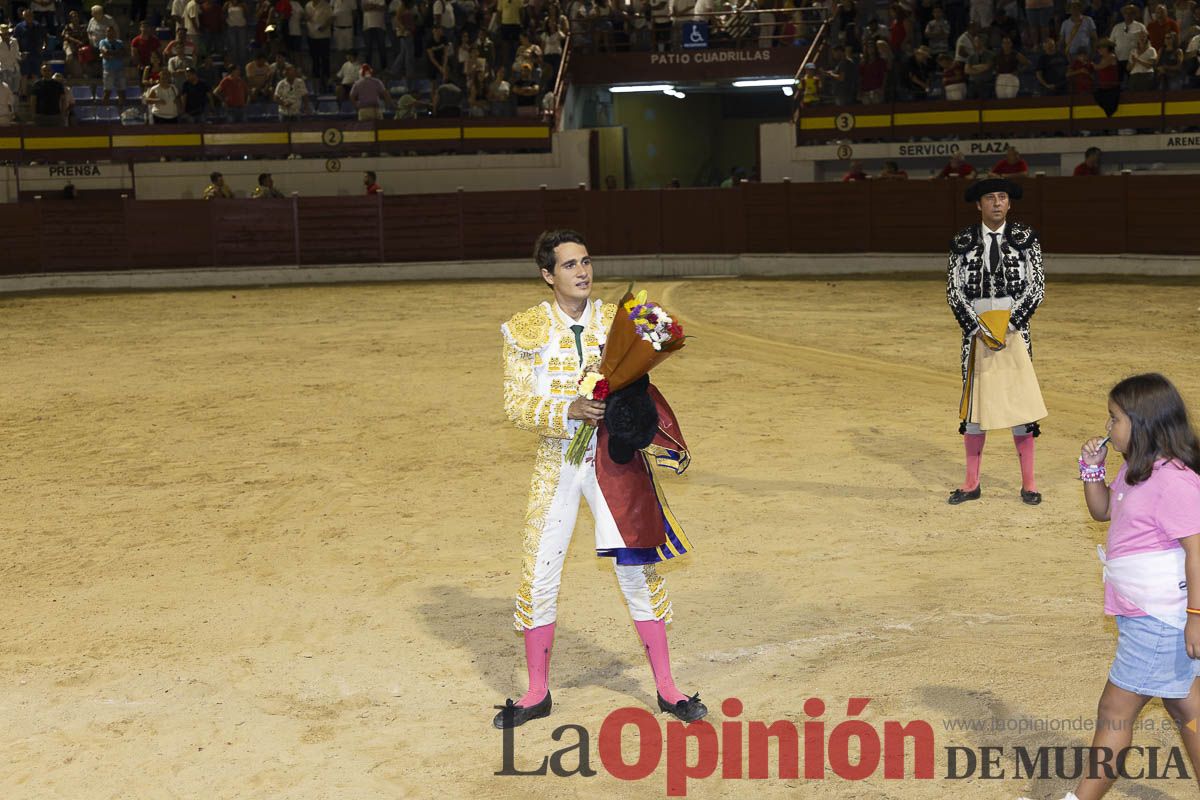 Tarde histórica en Abarán con la alternativa de José María Trigueros y el indulto de Tomás Rufo, junto a Castella salieron a hombros