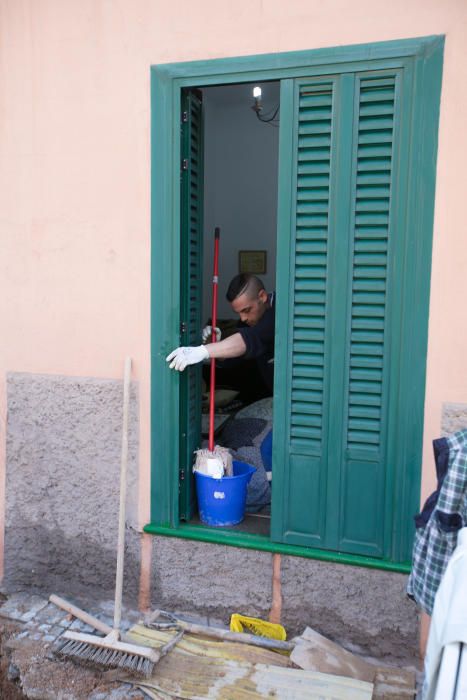 Inundación en una casa tras la rotura de tres tuberías