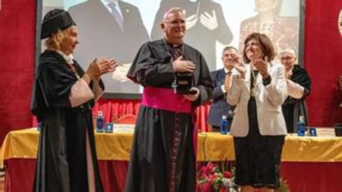 Lorca Planes recibe la Medalla de Oro de la UCAM