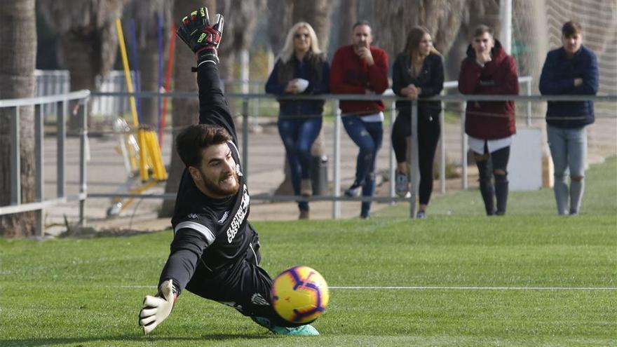 Abad participa en un entrenamiento que no pudo terminar Álex Vallejo