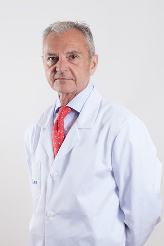 Dr. Bartolomé Lloret, urólogo del Hospital Vithas Medimar