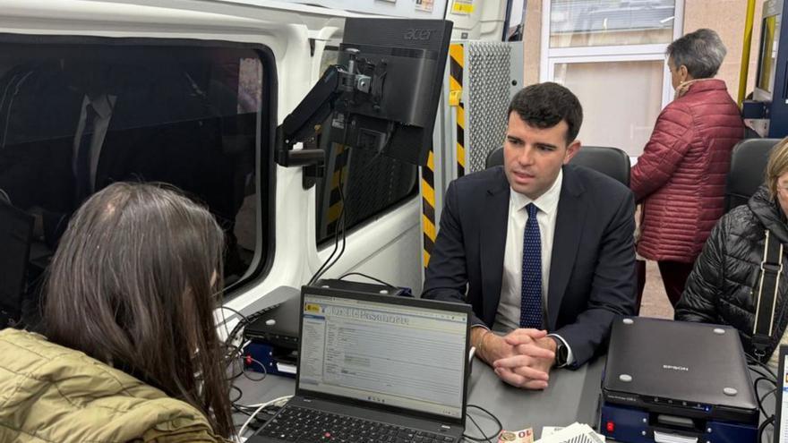 Gonzalo Louzao, en el VIDOC para expedir sus documentos.