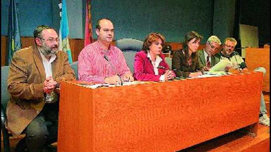 El grupo socialista de Cangas recela de la Mancomunidad por la recogida de basura