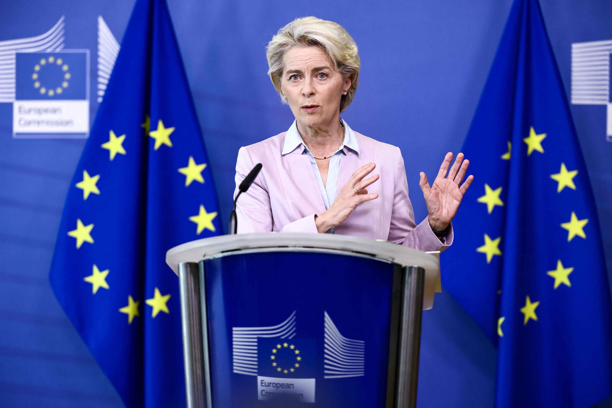 President of the European Commission Ursula von der Leyen gives a press conference on energy at EU headquarters in Brussels, on September 07, 2022. (Photo by Kenzo TRIBOUILLARD / AFP)  BRUSSELS [Municipio]