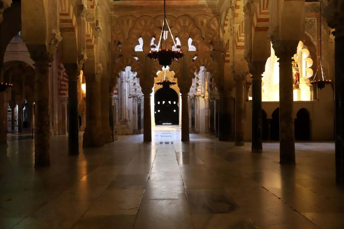 La Mezquita-Catedral en su último día de reposo