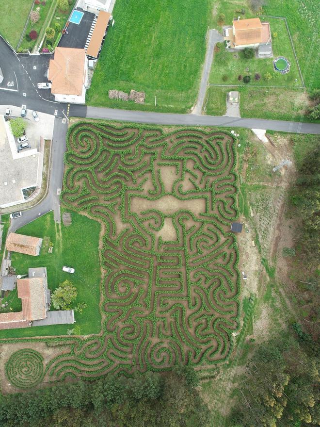 Luftbild des Labirinto de Breoghán in Galicien.