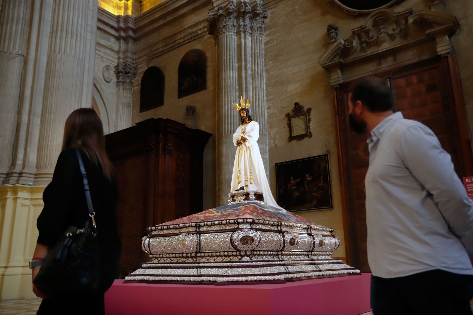Las imágenes de la exposición 'El Verbo Encarnado' en la Catedral de Málaga