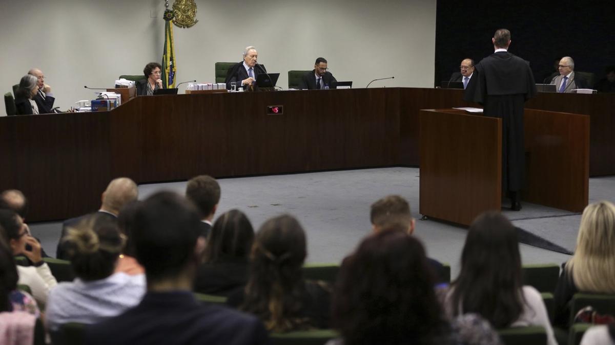 El Tribunal Supremo brasileño se encuentra para decidir sobre la petición del expresidente de Brasil, Ignacio Lula da Silva de la cárcel en Brasilia.
