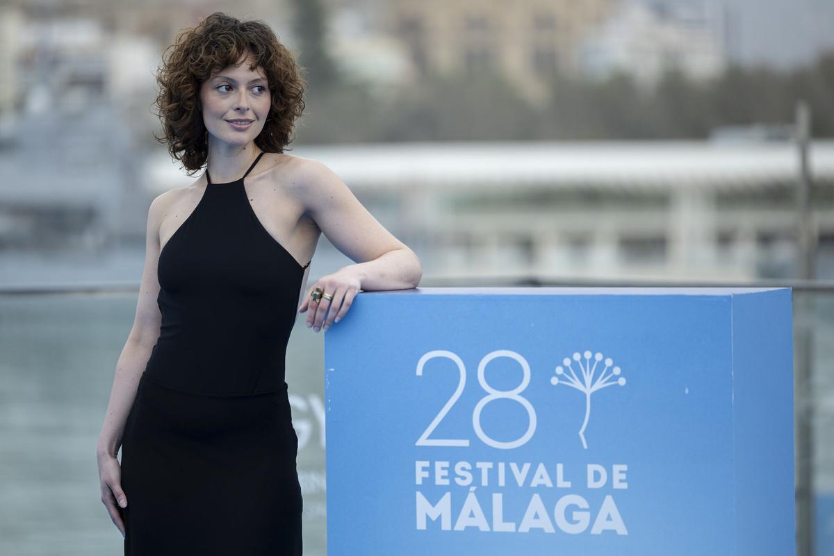La actiz mexicana Diana Laura Di, posa durante la presentación de la película ' Violentas mariposas', del director mexicano Adolfo Dávila