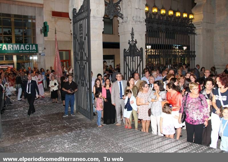 GALERIA FOTOS: Procesión de las Rosarieras en Vila-real