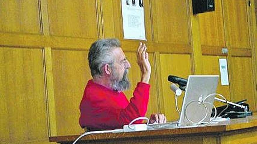 Marc Richir, durante una conferencia.