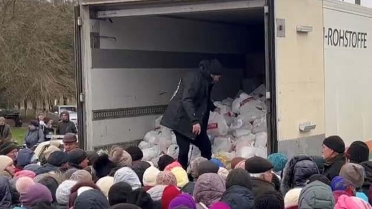 Entrega de alimentos en Jersón