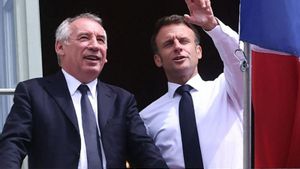 La destralada a la despesa fulmina 50 anys d’Estat del benestar a França