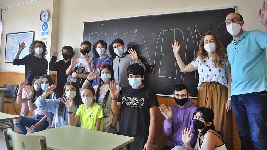 Los institutos cierran exhaustos sus aulas - La Nueva España - Vimarsana News