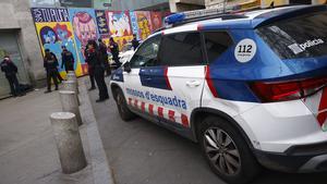 Nou detinguts per anar a "caçar" joves i menors a Sarrià per robar-los