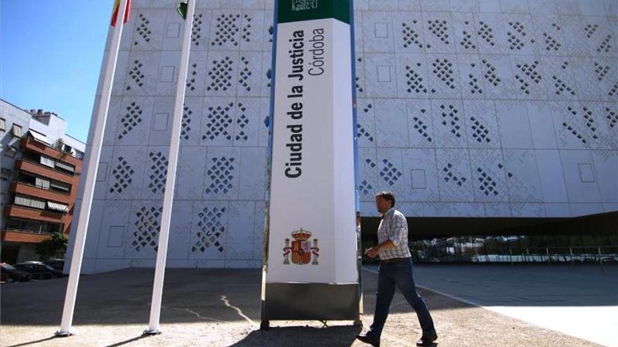 Un hombre detenido y puesto en libertar por la presunta agresión a su pareja y su bebé