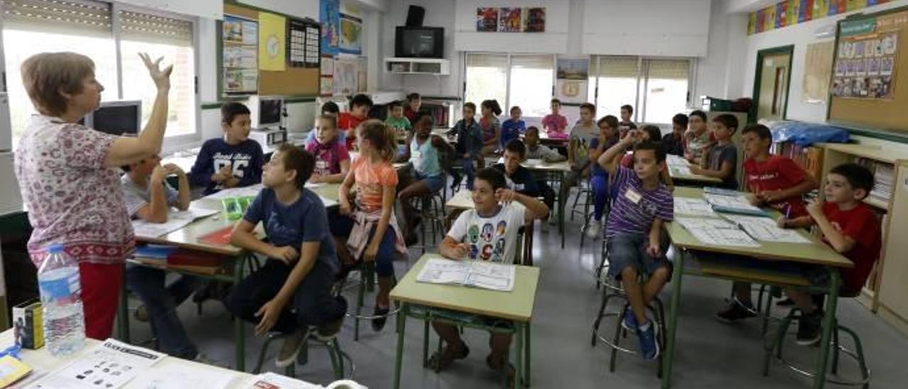 Clase de inglés del CEIP Ramiro Jover de València, uno de los 677 colegios públicos que ya tiene asignado auxiliar de conversación.