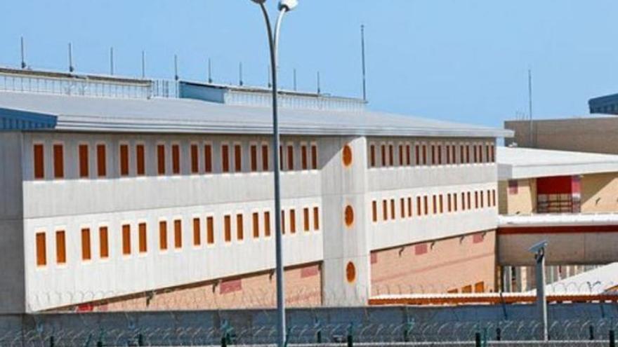 La prisión Las Palmas II registra un brote con 76 positivos de coronavirus