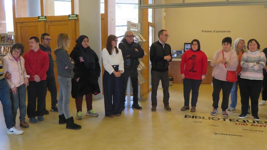 Diversos dels artistes que firmen la mostra