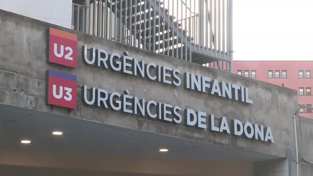 El bebé de Pineda de Mar presuntamente maltratado por su padre ha fallecido hoy en la UCI del Hospital Vall d’Hebron de Barcelona a las 14,15 horas.