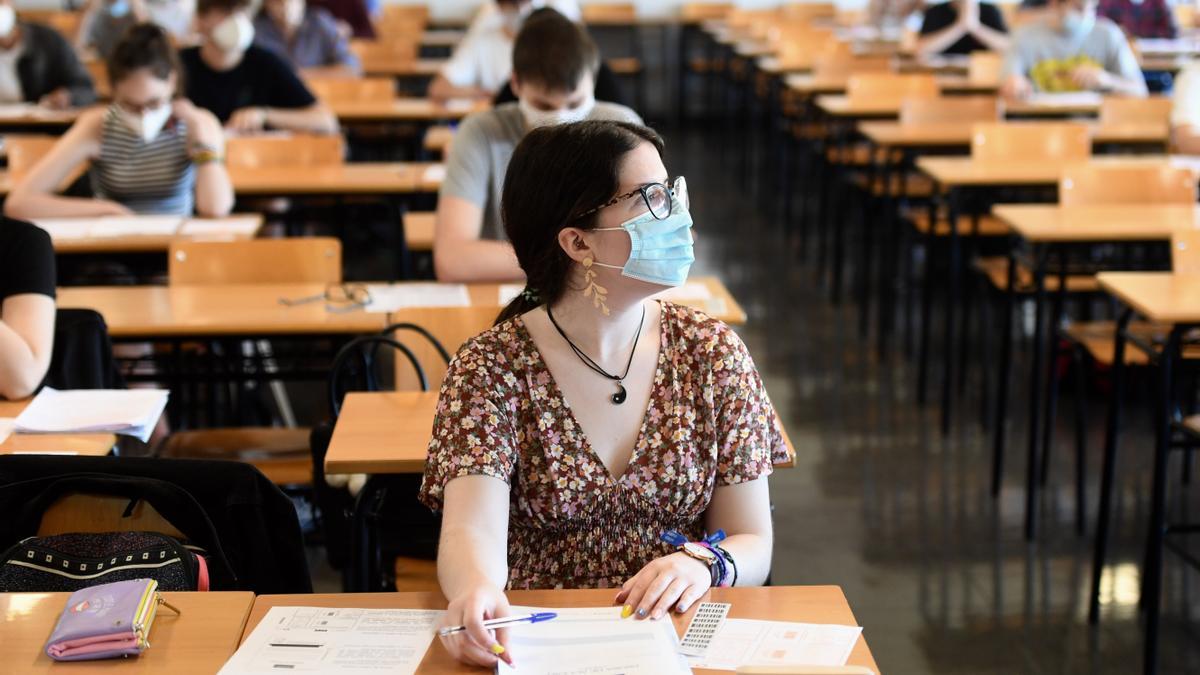 Alumnos de Segundo de Bachillerato en un aula.