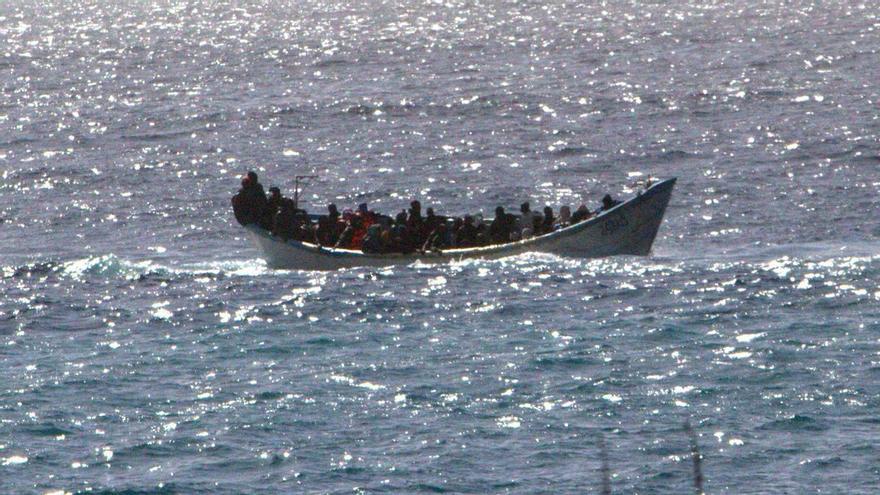 Interceptan dos embarcaciones en Marruecos con 115 personas rumbo a Canarias