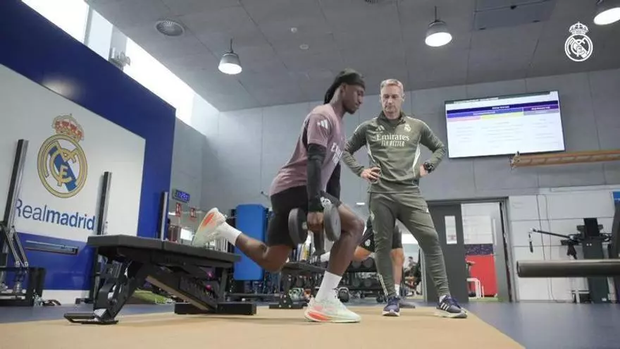 El Real Madrid comienza a preparar el partido de Champions con el Mónaco