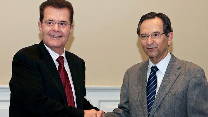 El presidente del Colegio de Médicos de Santa Cruz de Tenerife, Rodrigo Martín.