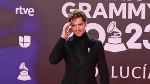 El cantante David Bisbal posa durante el photocall previo a la gala de entrega de los Latin Grammy 2023, en el Palacio de Congresos de Sevilla, a 16 de noviembre de 2023, en Sevilla, Andalucía (España). Sevilla acoge hoy la 24ª edición de los Grammy Latinos, galardones que reconocen la excelencia artística y técnica de la música iberoamericana.