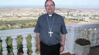 El arzobispo de Toledo y exobispo de Cáceres, indignado con los curas que rezan para que el Papa muera