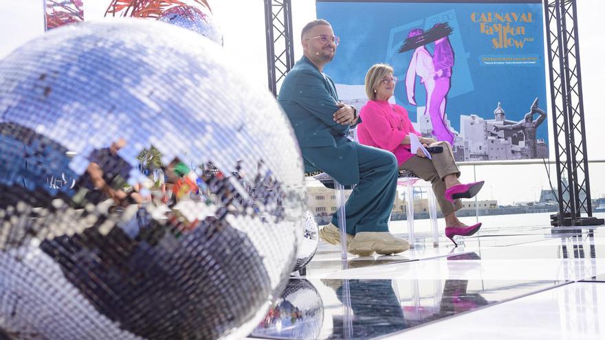 Josué Quevedo e Inma Medina en la presentación de la &#039;Carnaval Fashion Show&#039;.